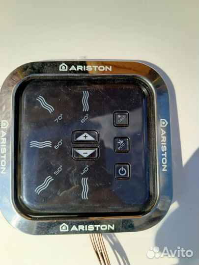 Водонагреватель Аристон