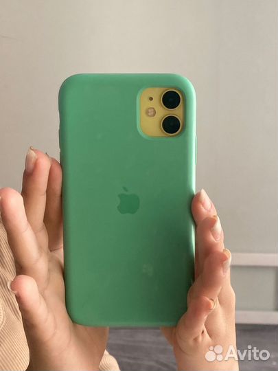 Чехол на iPhone 11