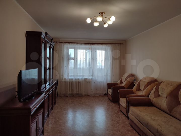 3-к. квартира, 90 м², 4/10 эт.