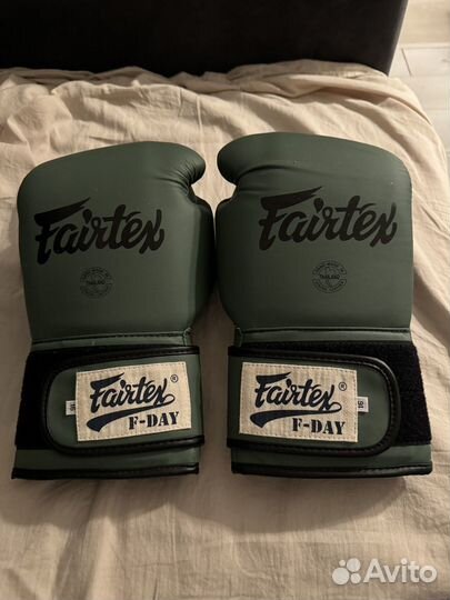 Боксерские перчатки Fairtex