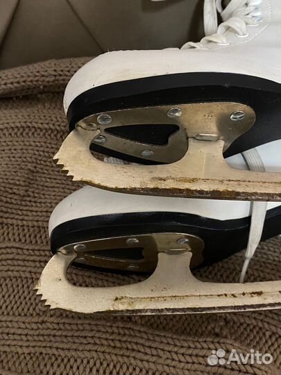 Коньки фигурные 36размер