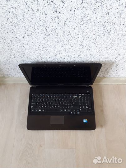 Ноутбук Samsung core i5/ 500gb/ wi fi