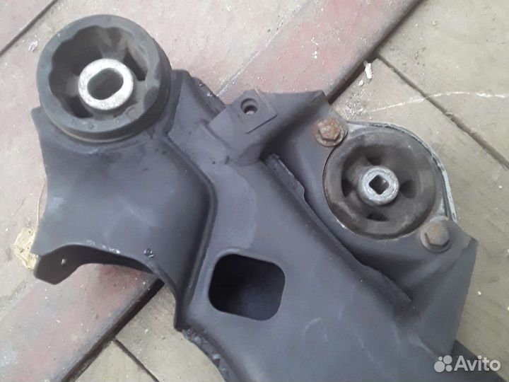 Подрамник VW passat b5/b5+