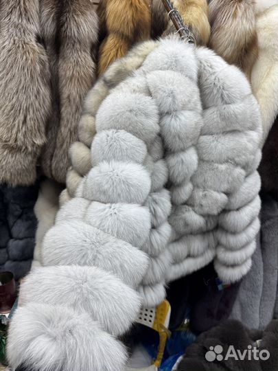 Шуба из песца новая