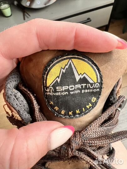 Трекинговые ботинки женские