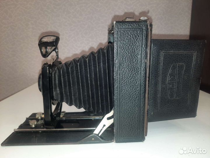 Фотокамера Zeiss Ikon Taxo 126/7