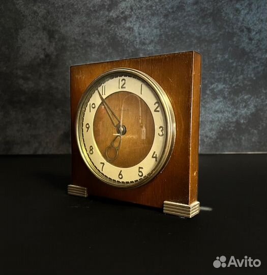 Часы настольные СССР весна