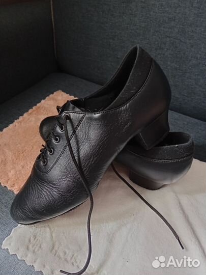 Обувь для бальных танцев