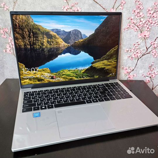 Новый ноутбук 15.6