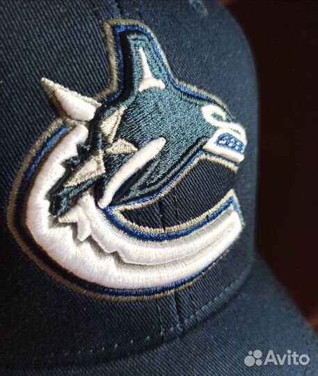 Бейсболка Vancouver Canucks NHL оригинал