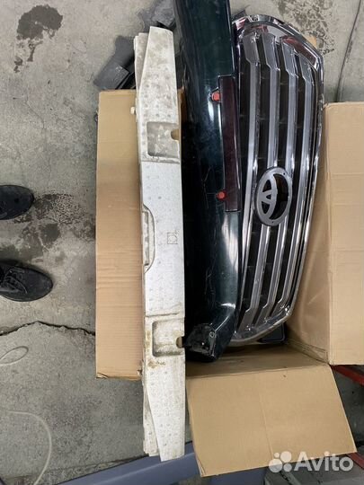 Наполнитель заднего бампера Nissan Patrol Y62