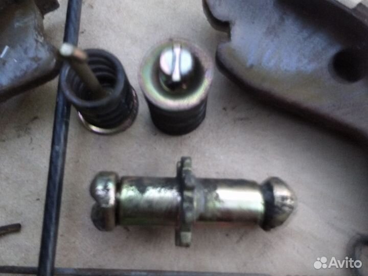 Комплект колодок ручника Ниссан Х-трейл т30