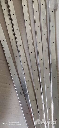 Петли рояльные