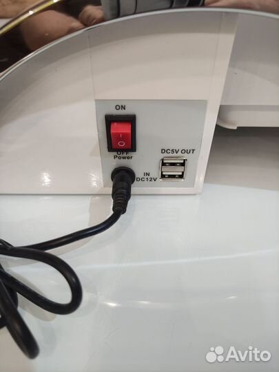 Лампа для ногтей