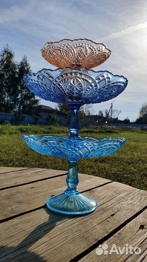 Ваза для фруктов, конфетница цветное стекло