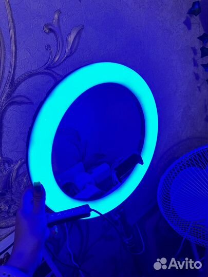 Кольцевая лампа со штативом