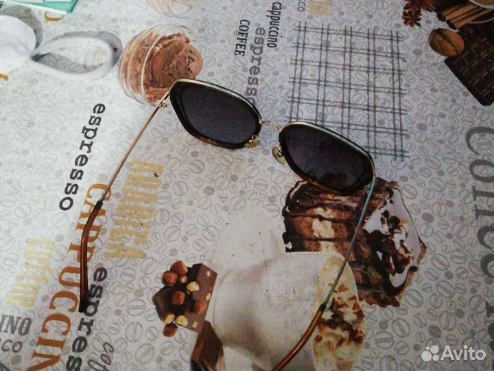 Солнцезащитные очки женские