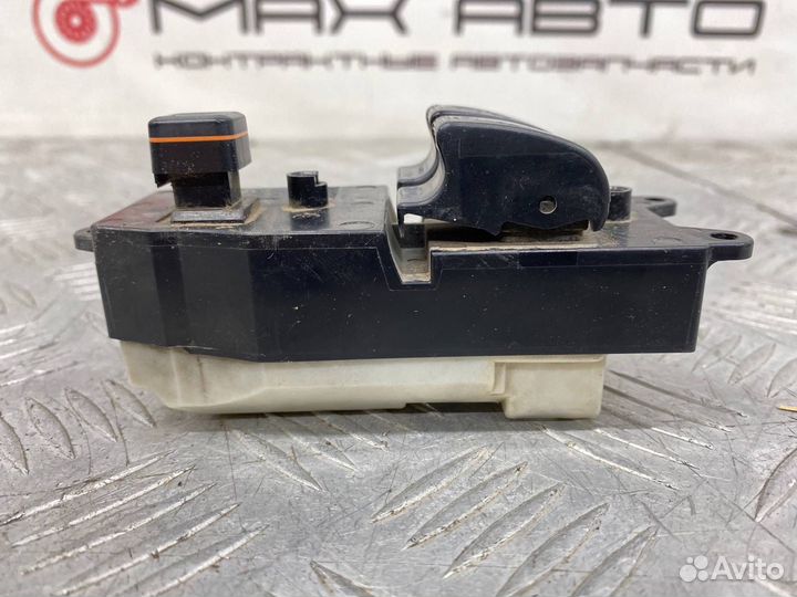 Б/У блок управления стеклоподъемника (кнопка)