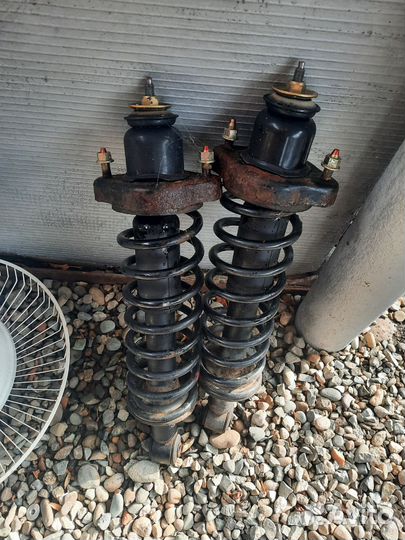 Задний амортизатор митсубиси лансер 9