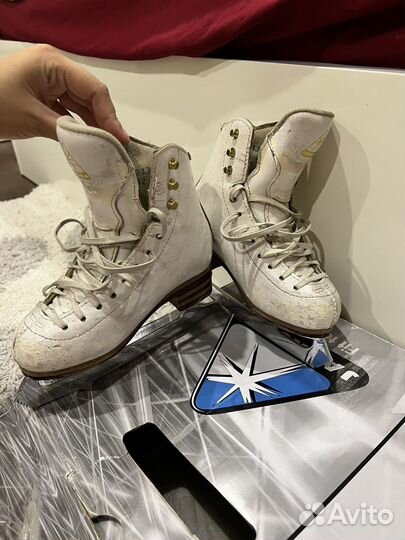 Фигурные коньки jackson elle