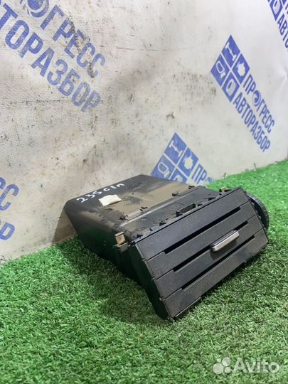 Дефлектор обдува передний правый Ford C-Max