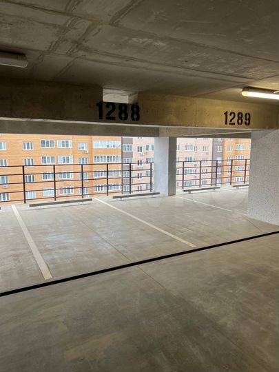 Машиноместо, 14 м²