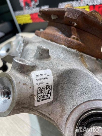 Кулак задний правый Audi A8 D5 (4N)