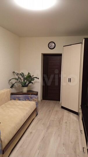 2-к. квартира, 64 м², 1/3 эт.