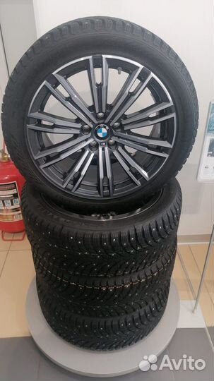 Комплект зимн.колес R18 BMW G20, Double Spoke 790M