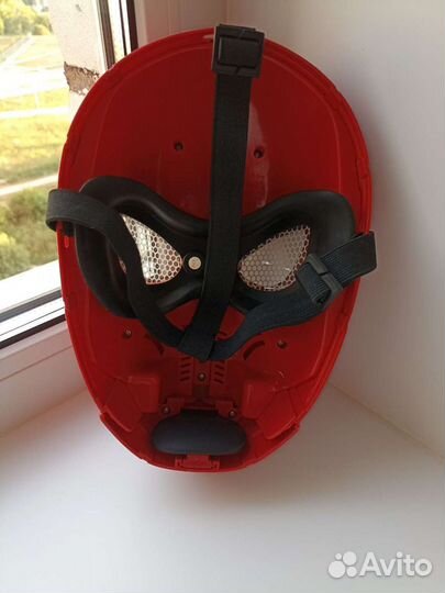 Маска человек-паук с движением глаз