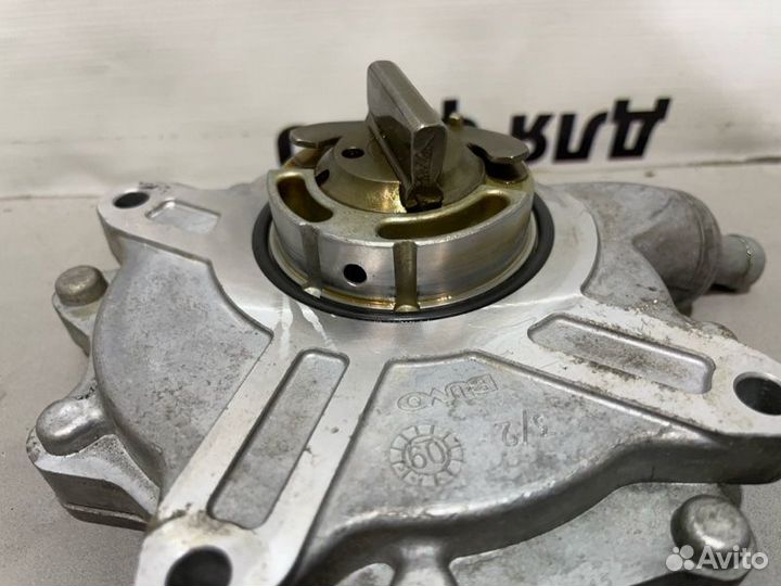 Вакуумный насос тормозов Bmw 320I Е92 N46T 2009