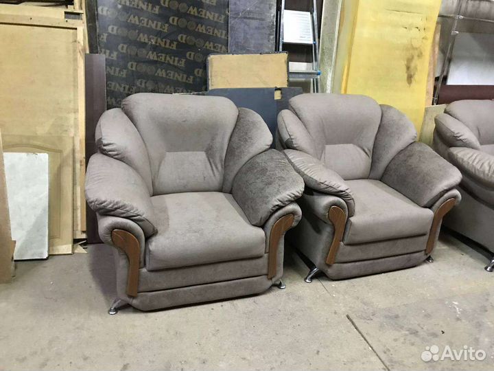 Перетяжка мягкой мебели