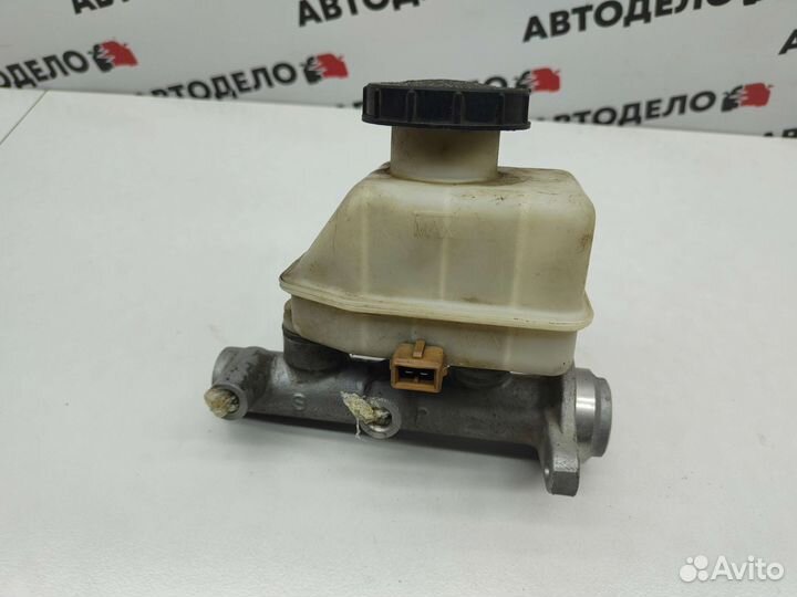 Главный тормозной цилиндр Hyundai Accent X3 98 г.в