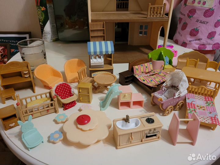 Sylvanian families дом и мебель