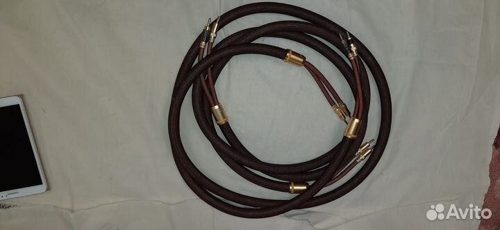 Продаю акустический кабель Choseal LB-5109