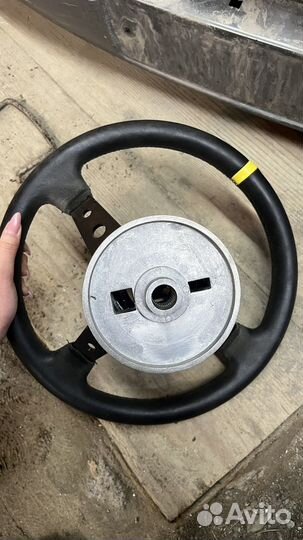 Руль momo с переходником под передний привод