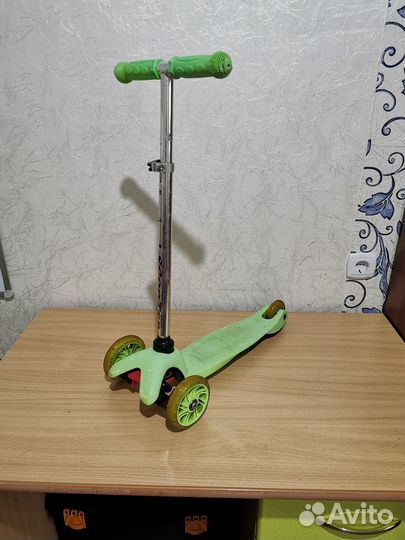 Самокат детский трехколесный