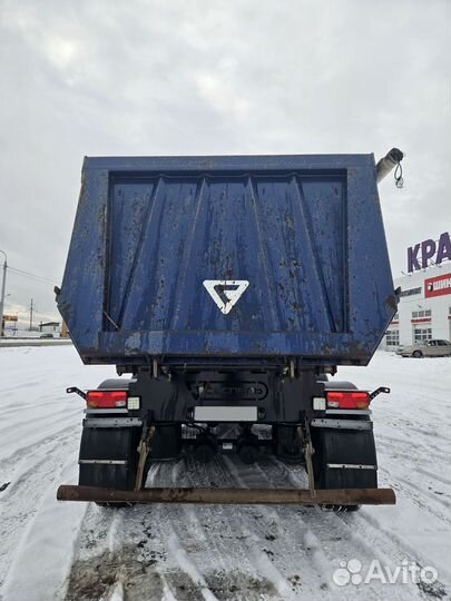 Freightliner Columbia, 2003