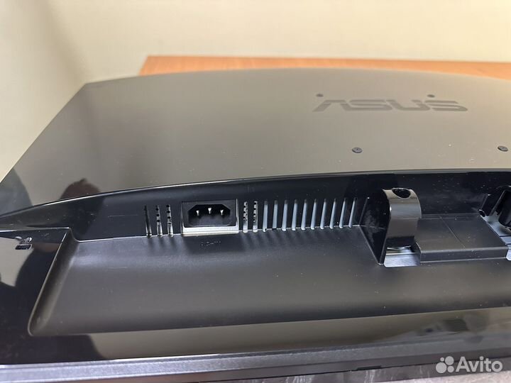 Игровой монитор asus