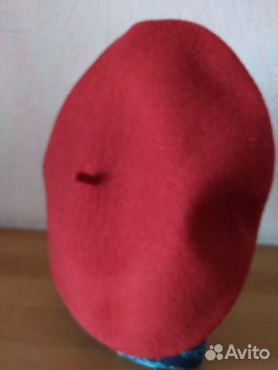 Берет женский новый