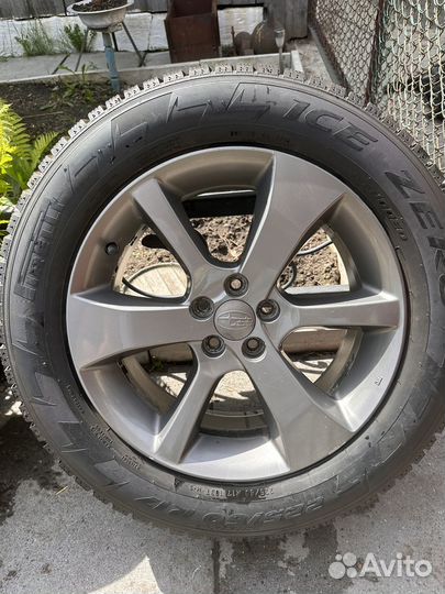 Pirelli Ice Zero 225/65 R17