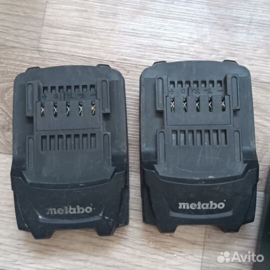 Зарядное устройство и акб Metabo 18v