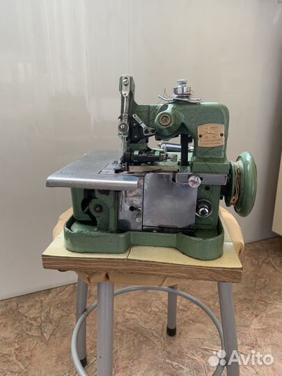 Оверлок для швейной машины