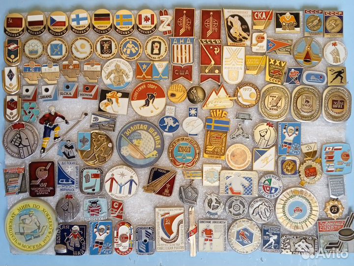 Значки Универсиады,хоккей,шахматы,теннис и др