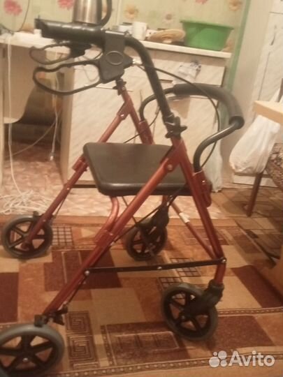 Ходунки для взрослых на колесах