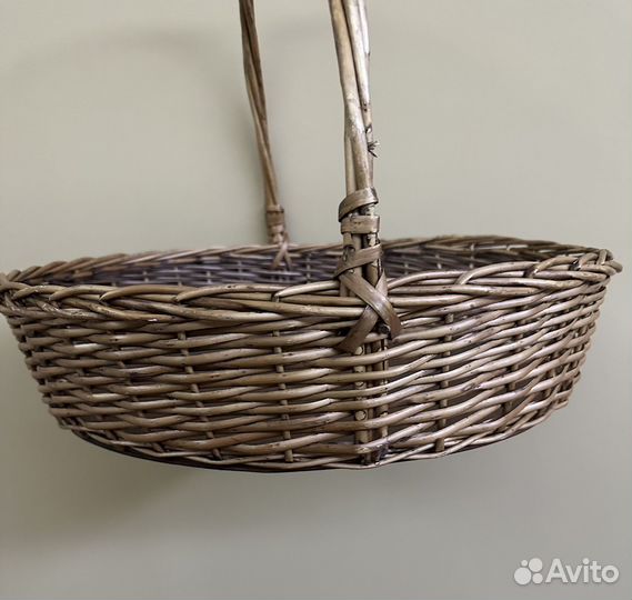 Корзина плетеная большая из лозы