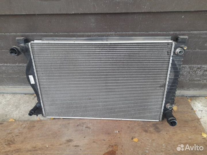 Радиатор двс Audi A6 C6 2.8 BDX 2004-2008