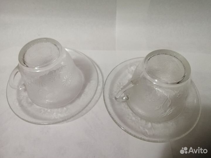 Две чашки с блюдцами стекло новые