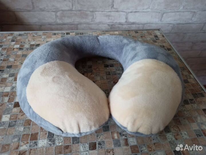 Подушка для сна в транспорте