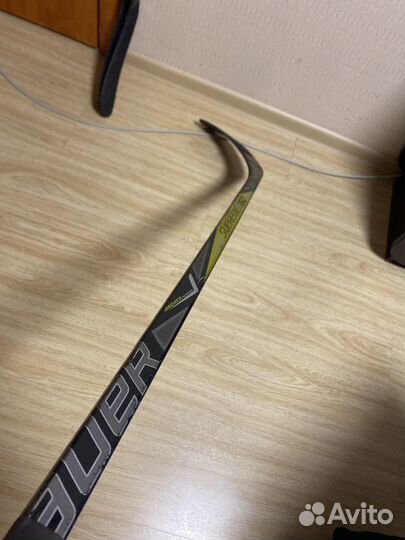 Клюшки хоккейные правый хват